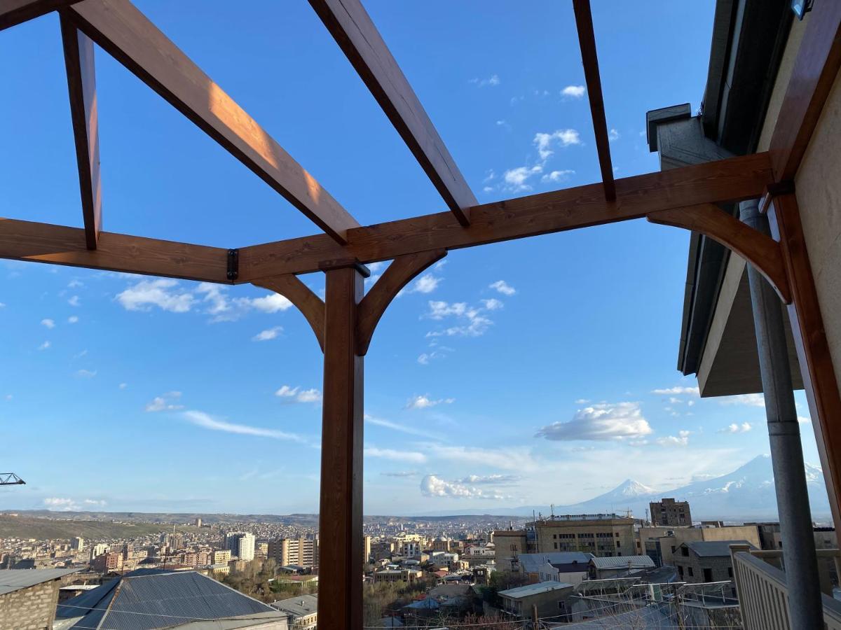 Homestay At City Center Yerevan Ngoại thất bức ảnh