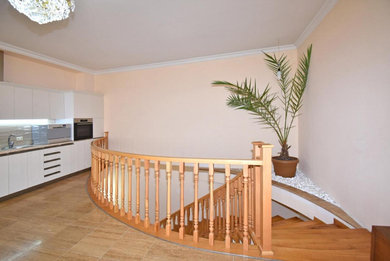 Homestay At City Center Yerevan Ngoại thất bức ảnh