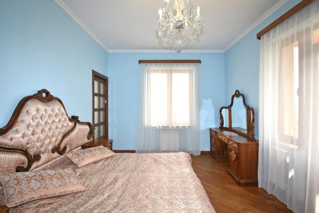 Homestay At City Center Yerevan Ngoại thất bức ảnh