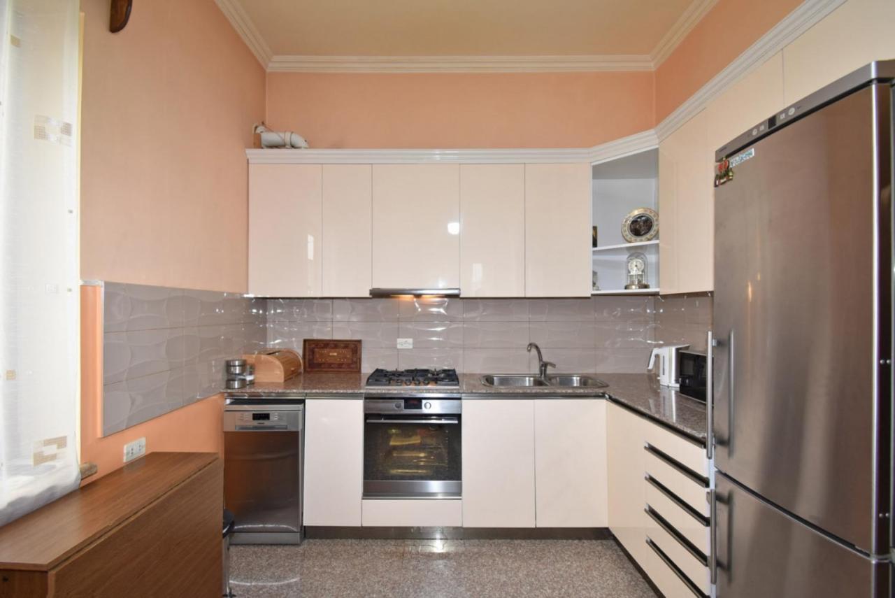 Homestay At City Center Yerevan Ngoại thất bức ảnh