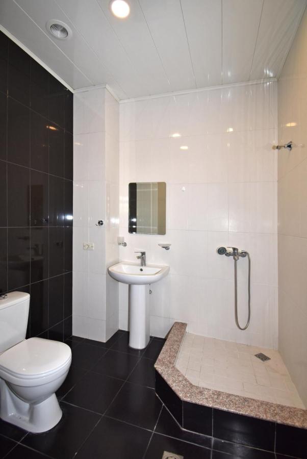 Homestay At City Center Yerevan Ngoại thất bức ảnh