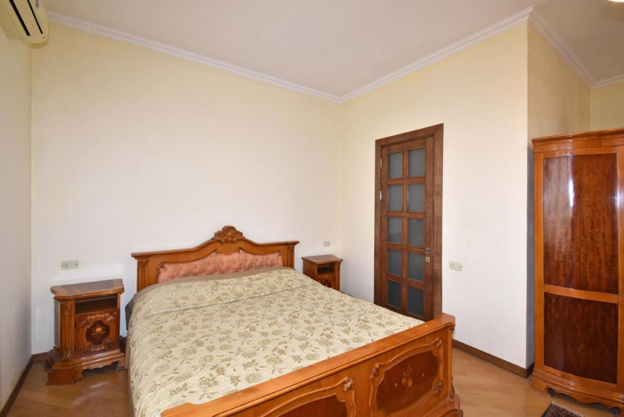Homestay At City Center Yerevan Ngoại thất bức ảnh