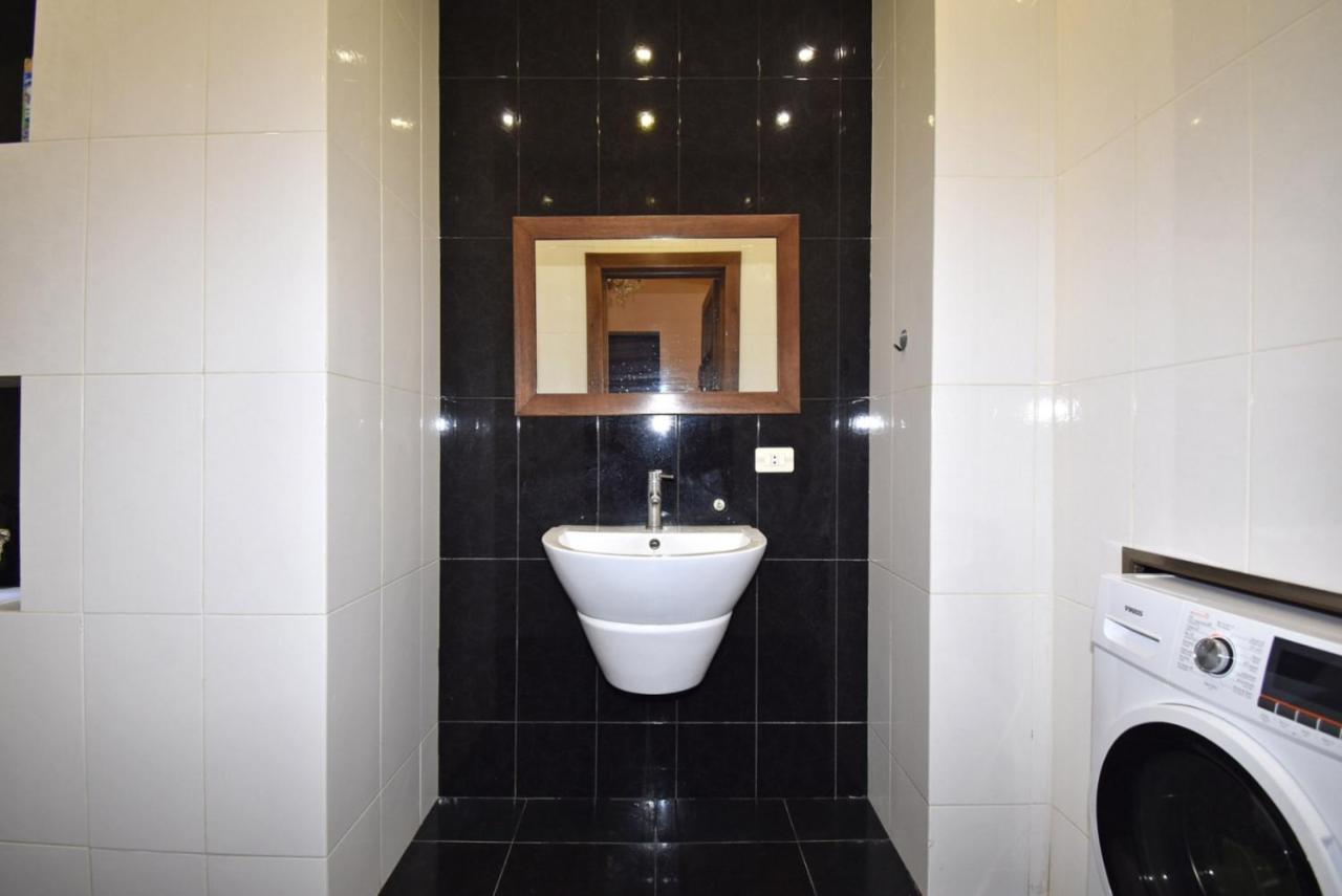 Homestay At City Center Yerevan Ngoại thất bức ảnh