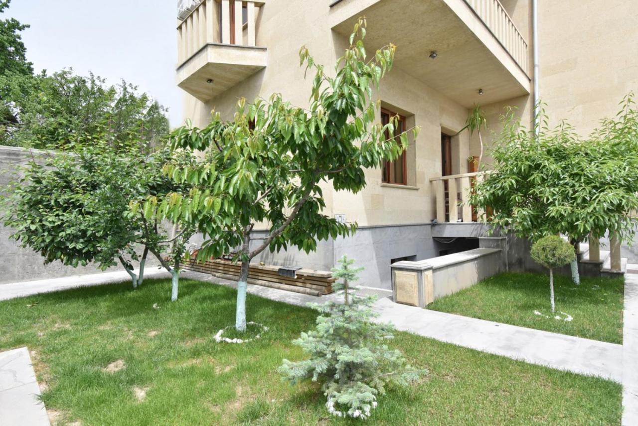 Homestay At City Center Yerevan Ngoại thất bức ảnh
