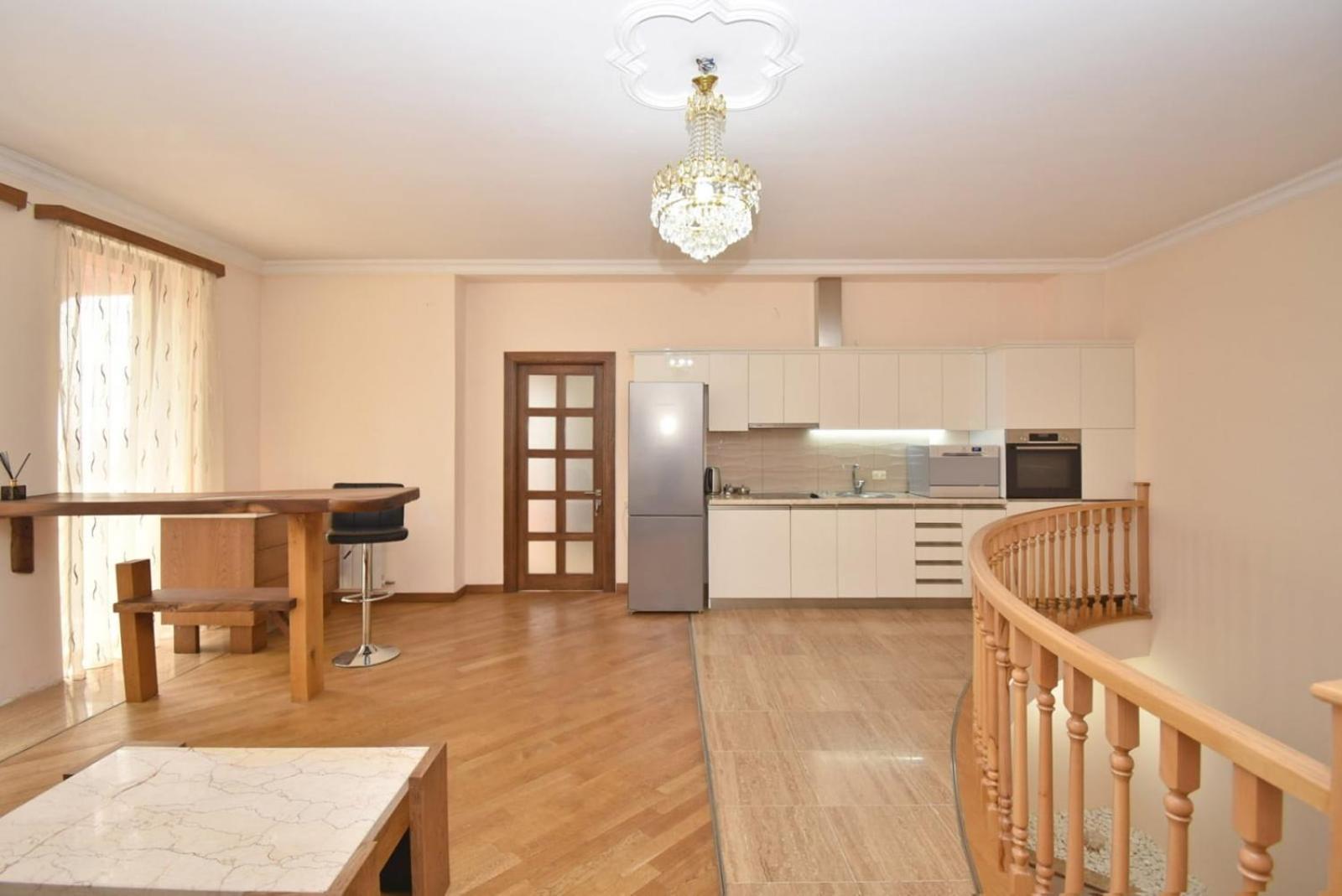 Homestay At City Center Yerevan Ngoại thất bức ảnh