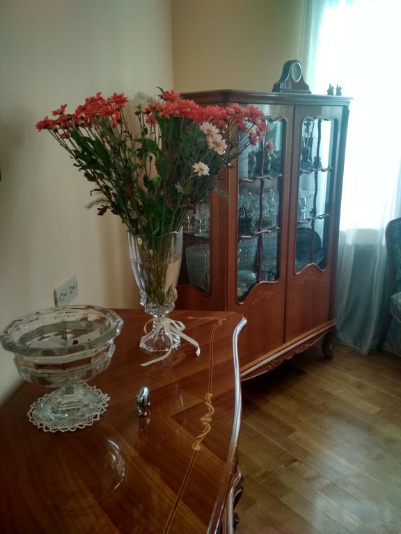 Homestay At City Center Yerevan Ngoại thất bức ảnh